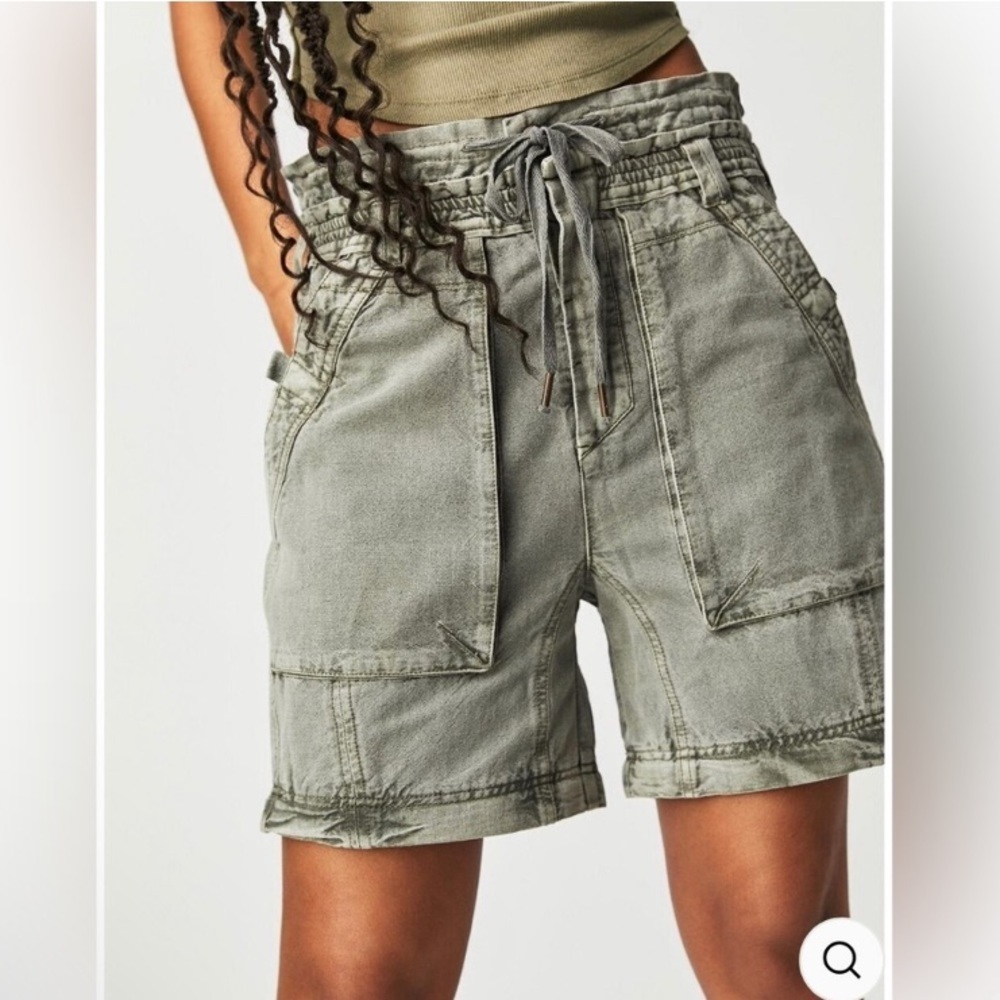 Free People Wind Drift Convertible Pants Utility Shorts Zipper, Ivy League NWT - Picture 3 of 12